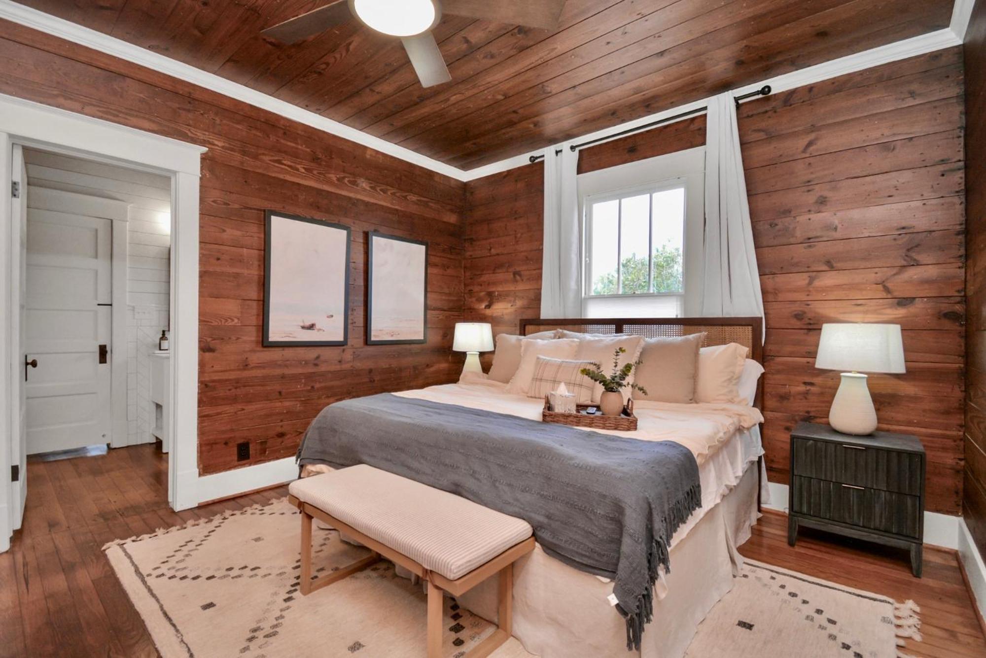 Coastal Craftsman- Walk To Beach & Pleasure Pier- As Seen On 'Restoring Galveston' Eksteriør billede