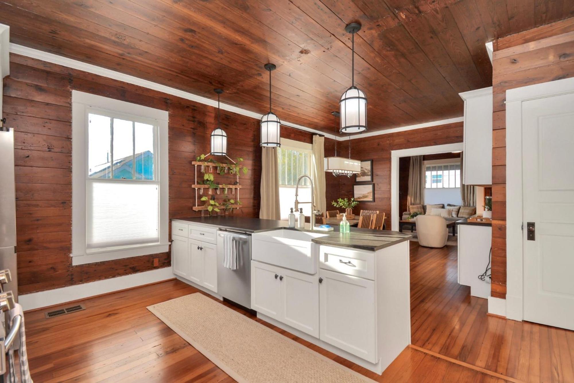 Coastal Craftsman- Walk To Beach & Pleasure Pier- As Seen On 'Restoring Galveston' Eksteriør billede