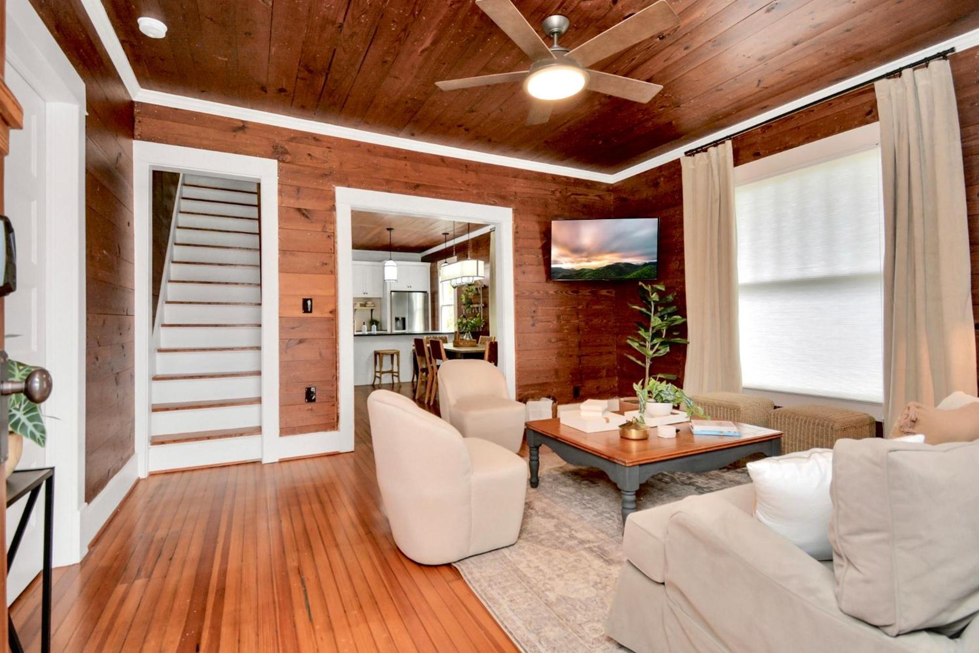 Coastal Craftsman- Walk To Beach & Pleasure Pier- As Seen On 'Restoring Galveston' Eksteriør billede